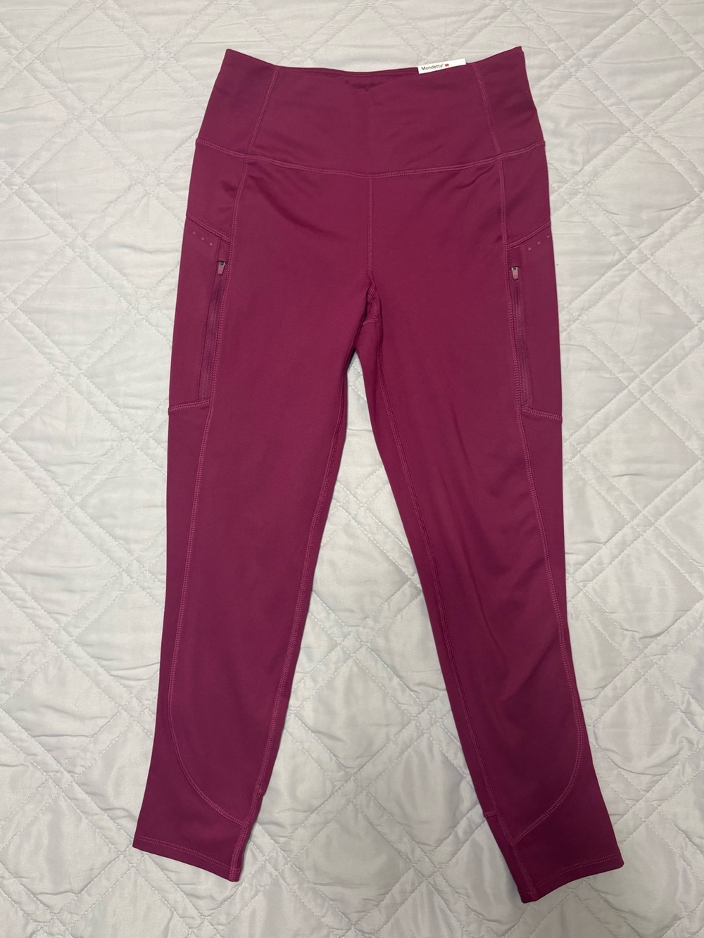 Mondetta High-Waist Performance Leggings in Berry